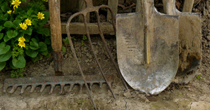 traditional garden tools